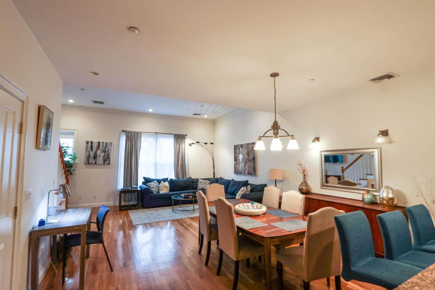 Modern Townhome,Boston Vacation,2 Bath,Pkg,Deck Brookline Exterior foto