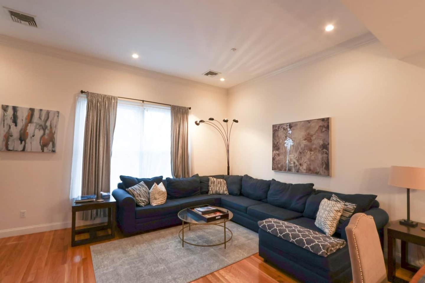 Modern Townhome,Boston Vacation,2 Bath,Pkg,Deck Brookline Exterior foto